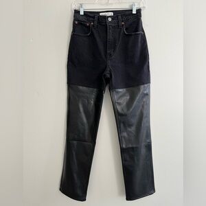 NWOT Abercrombie & Fitch High Rise 90’s Straight Leg Jeans size 00 Black